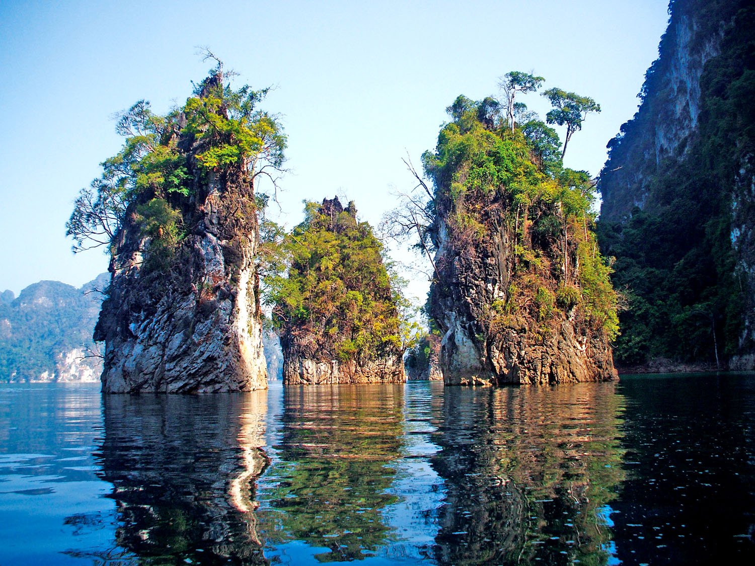 Lago Cheow Lan Khao Sok National Park